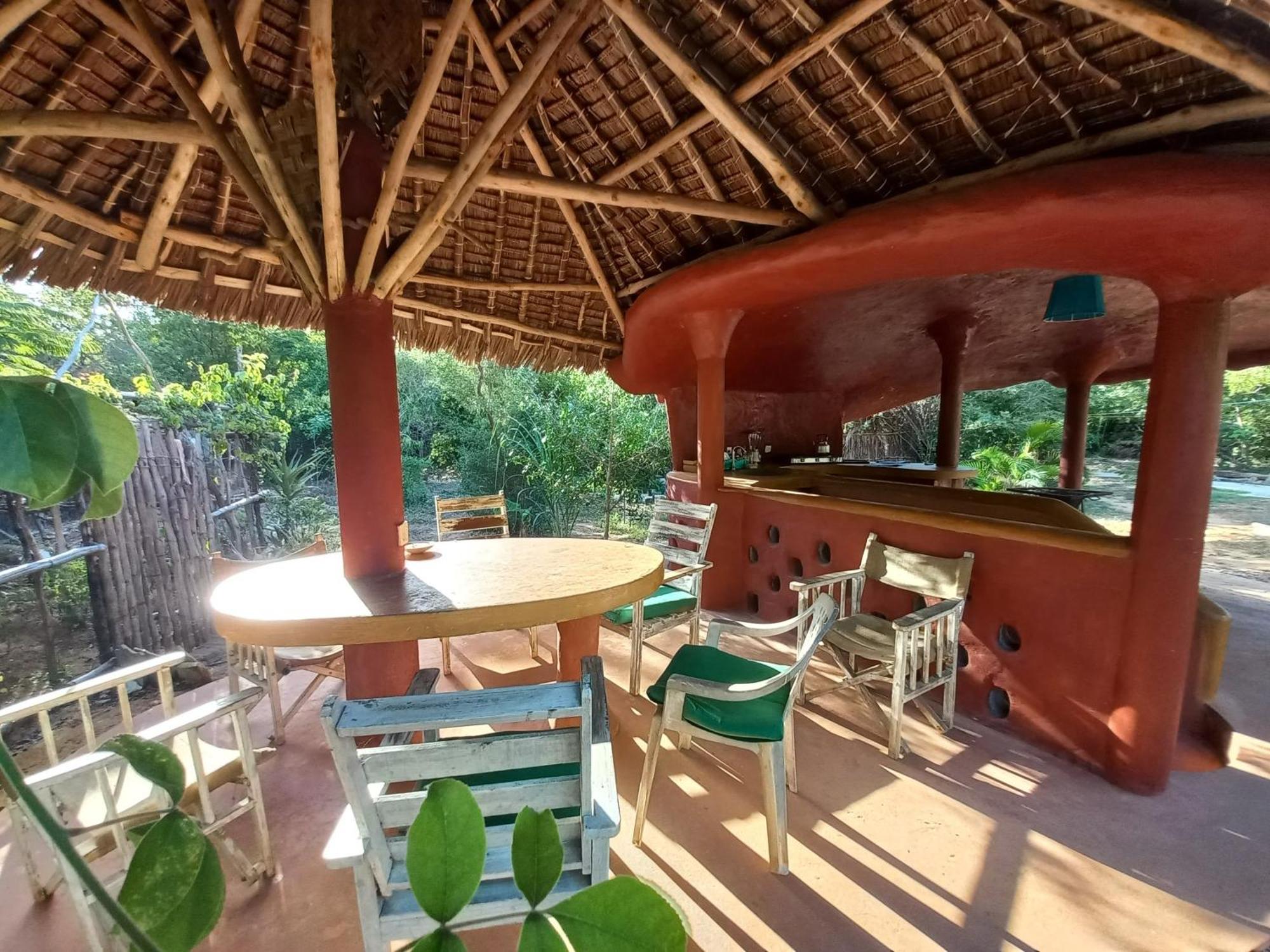 Watamu Beach Cottages B&B Екстер'єр фото