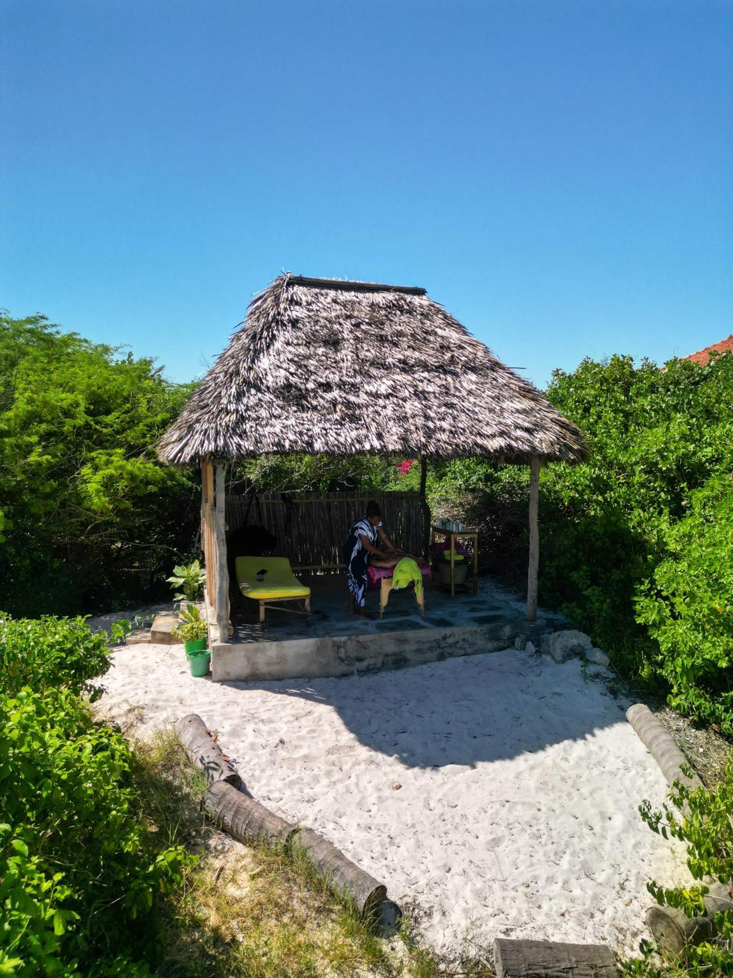 Watamu Beach Cottages B&B Екстер'єр фото