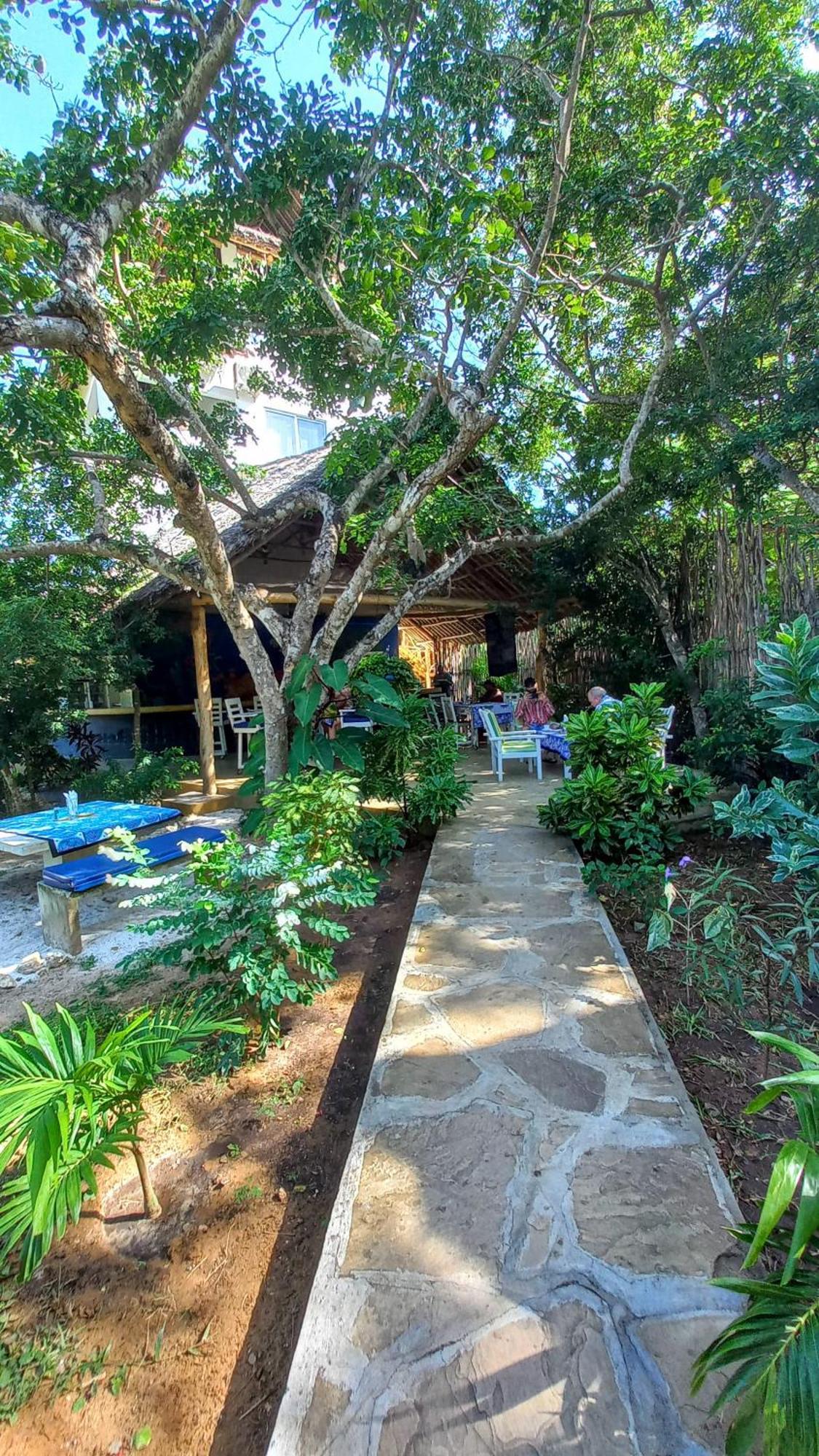 Watamu Beach Cottages B&B Екстер'єр фото