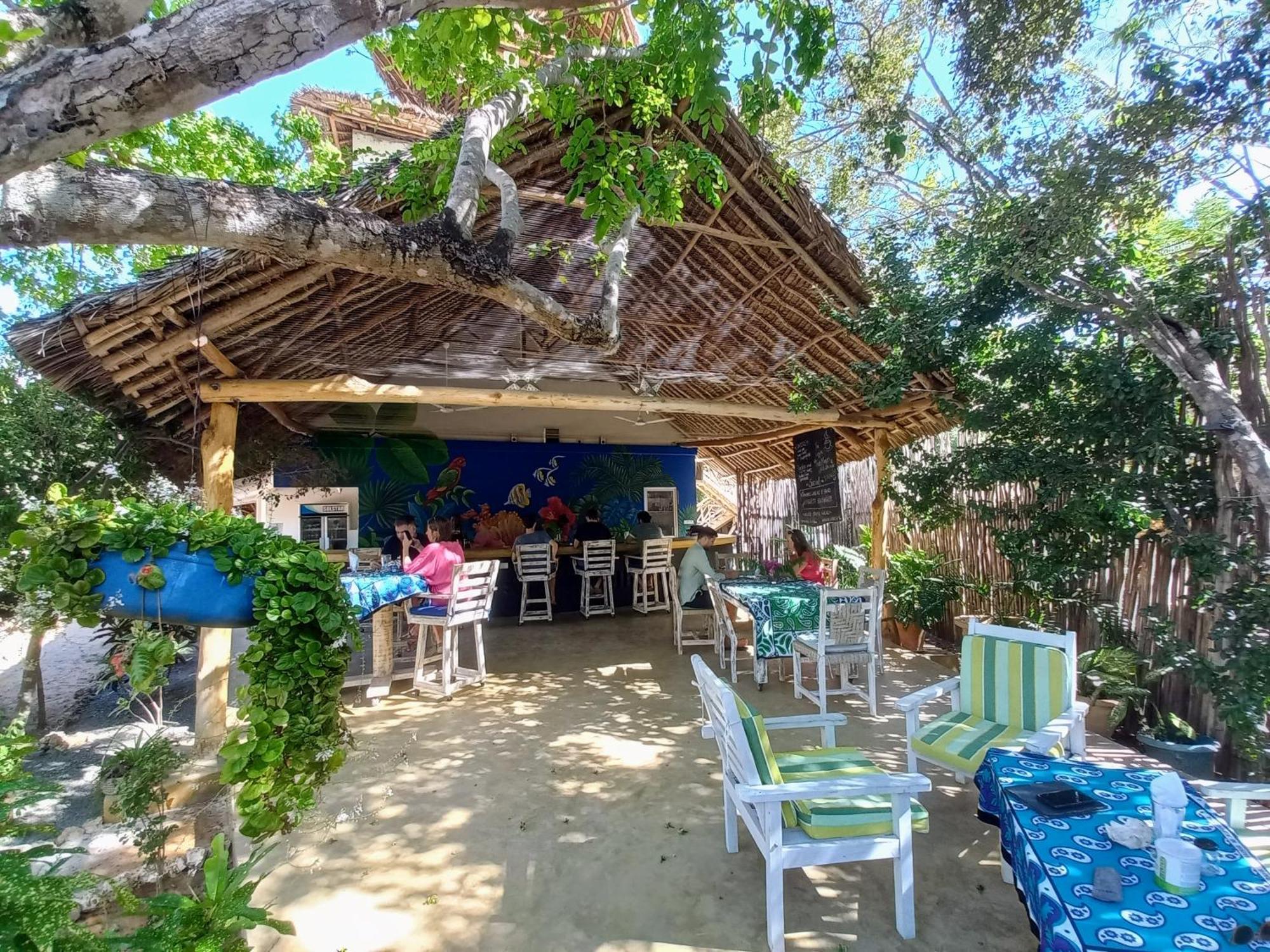 Watamu Beach Cottages B&B Екстер'єр фото