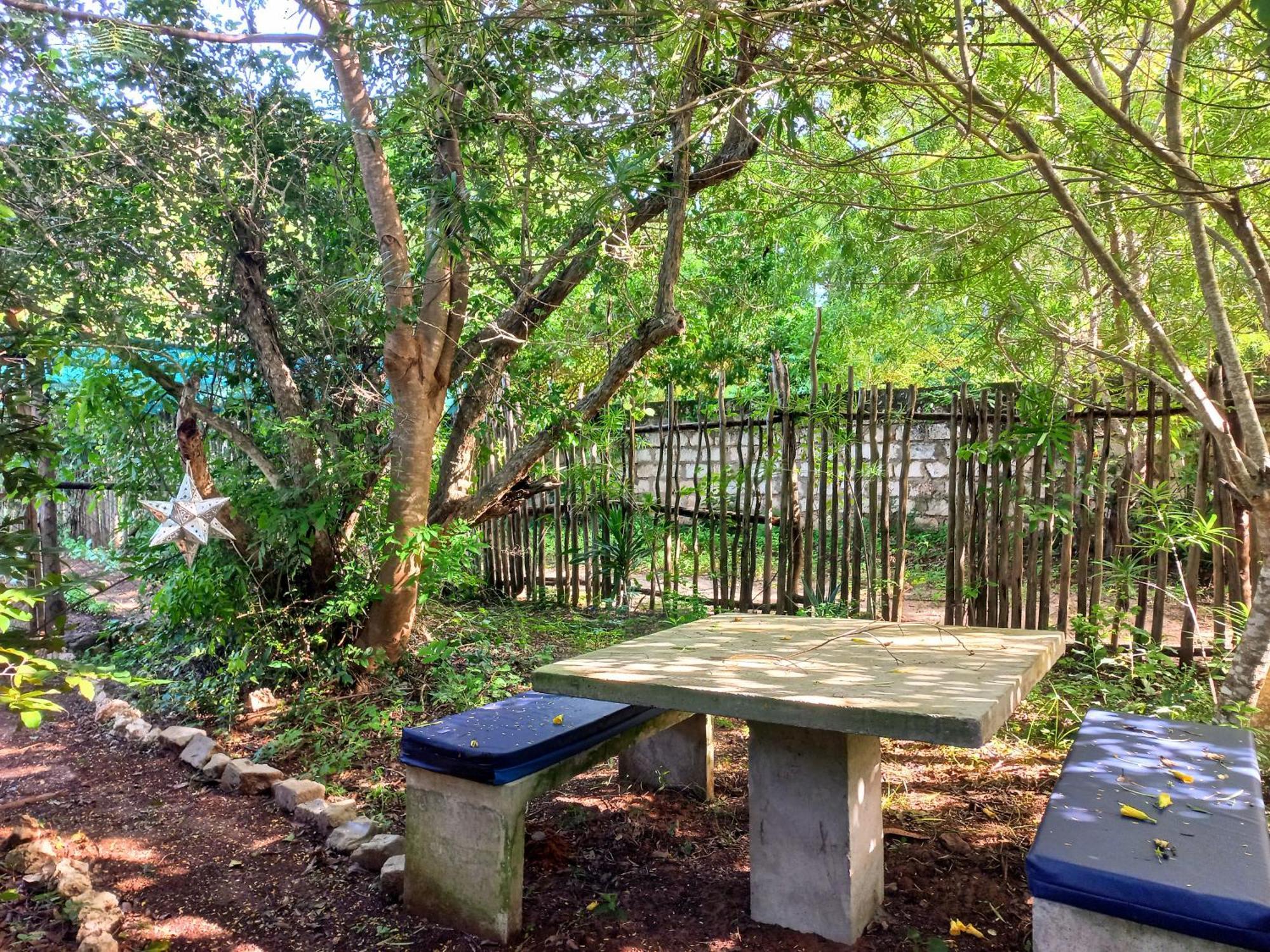 Watamu Beach Cottages B&B Екстер'єр фото