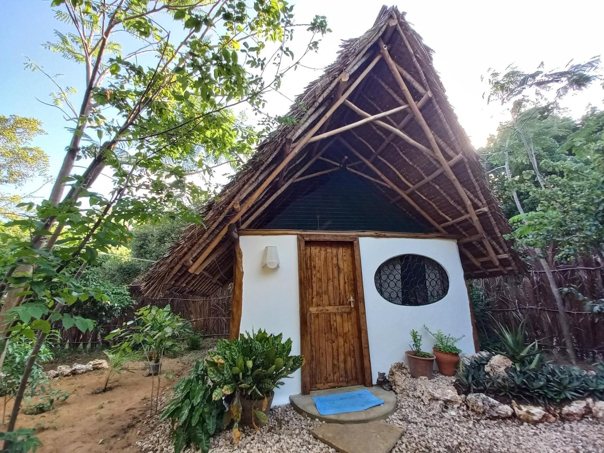 Watamu Beach Cottages B&B Номер фото